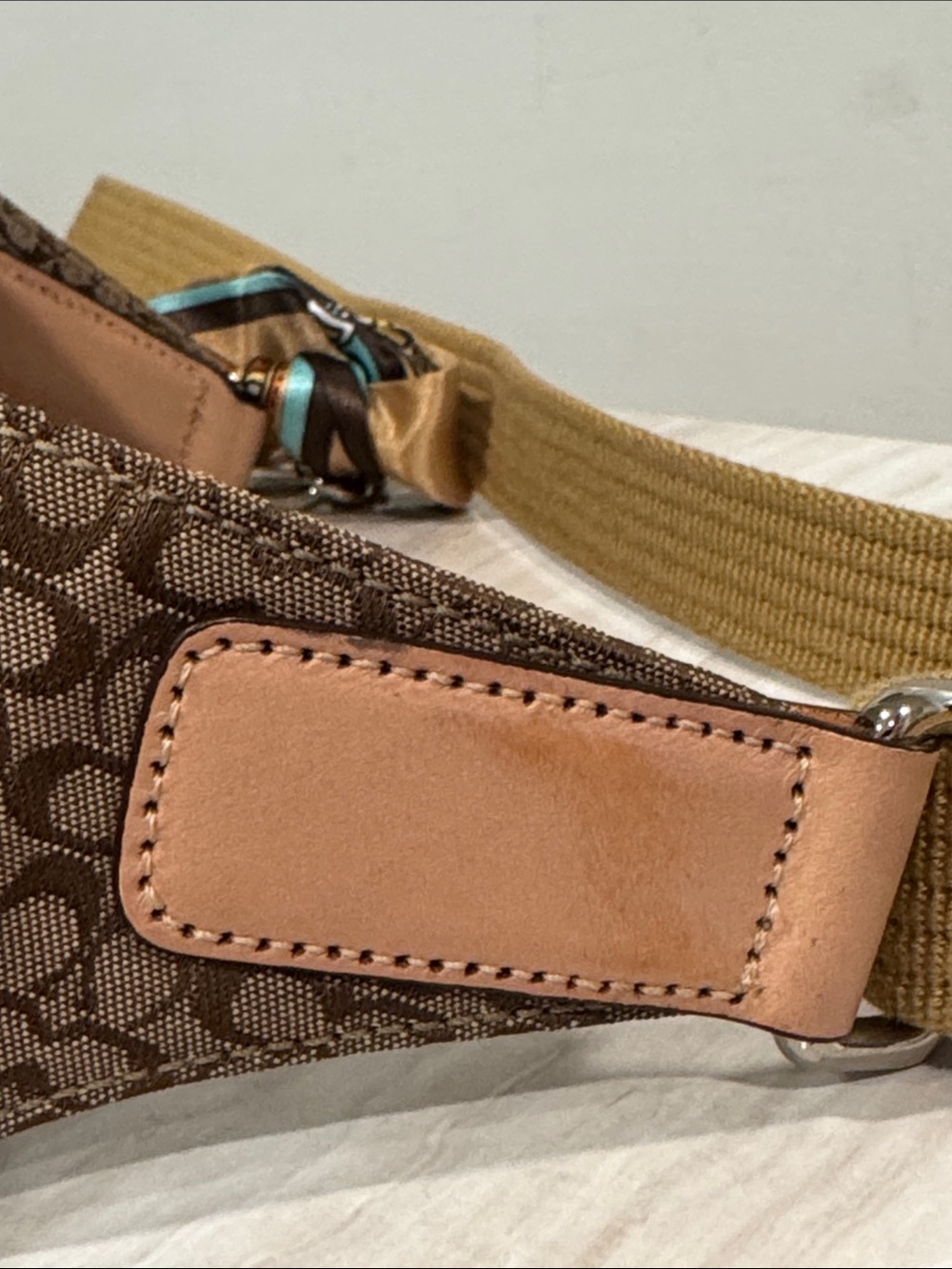 Coach Bag Vintage Y2K Brown Jacquard Signature Small Belt Bag Fanny Pack EUC - Picture 6 of 17